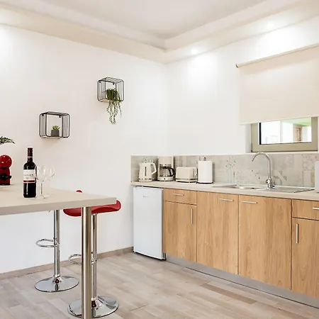 Aparthotel Terinikos Sunny Garden Junior 2*