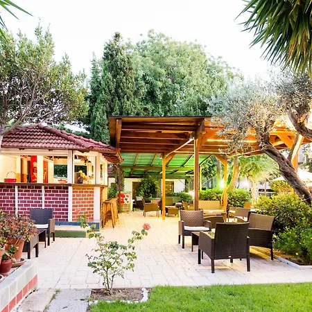 Terinikos Sunny Garden Junior Aparthotel Ialysos (Rhodes)